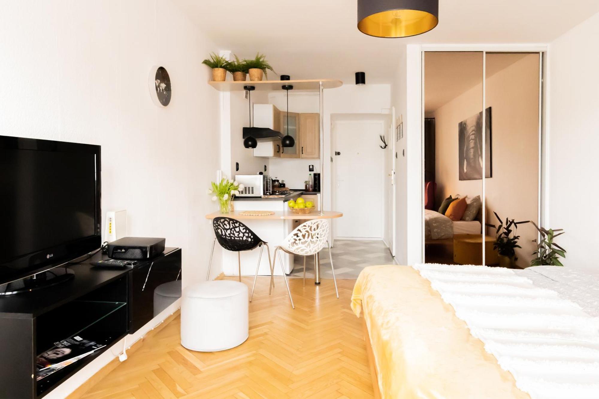 Piotrapartments - Big City Life Apartments In Central Warszawa Екстер'єр фото