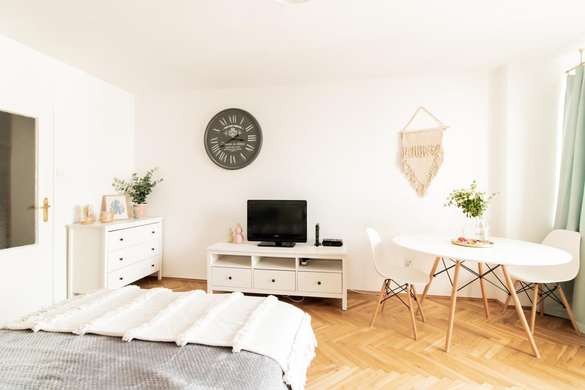 Piotrapartments - Big City Life Apartments In Central Warszawa Екстер'єр фото