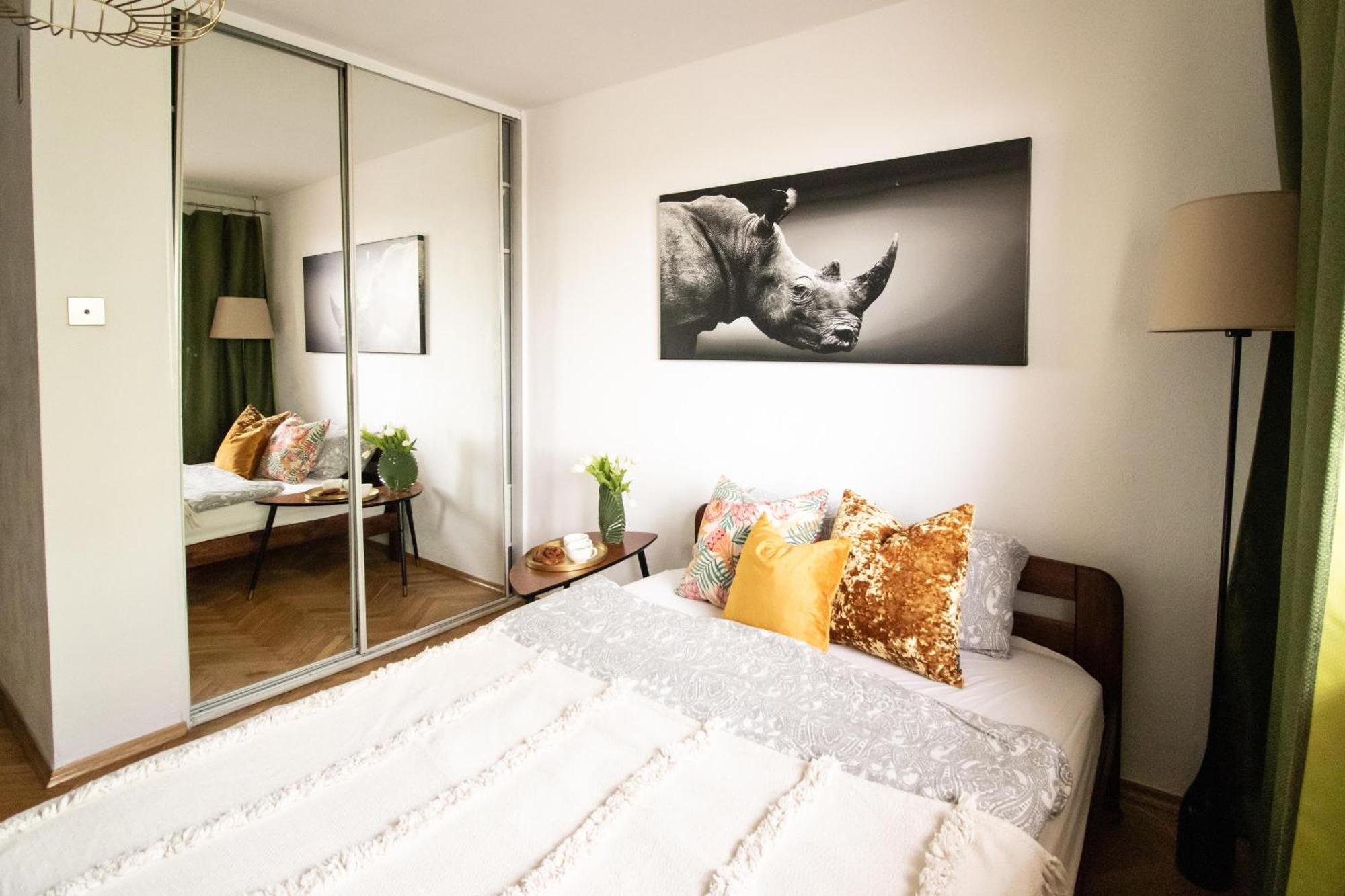 Piotrapartments - Big City Life Apartments In Central Warszawa Екстер'єр фото